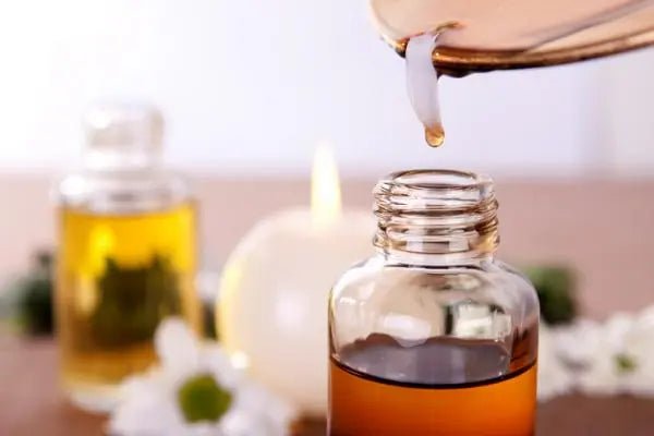 ACEITES ESENCIALES ORGÁNICOS VERSUS NO ORGÁNICOS: ¿ES IMPORTANTE?